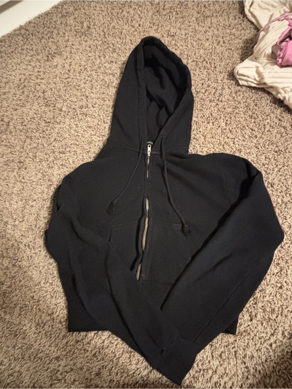 Brandy Melville cropped zip up black hood